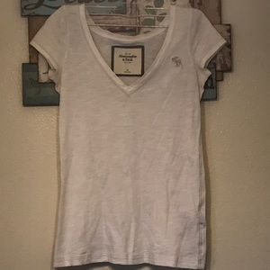 A&F white v-neck xs